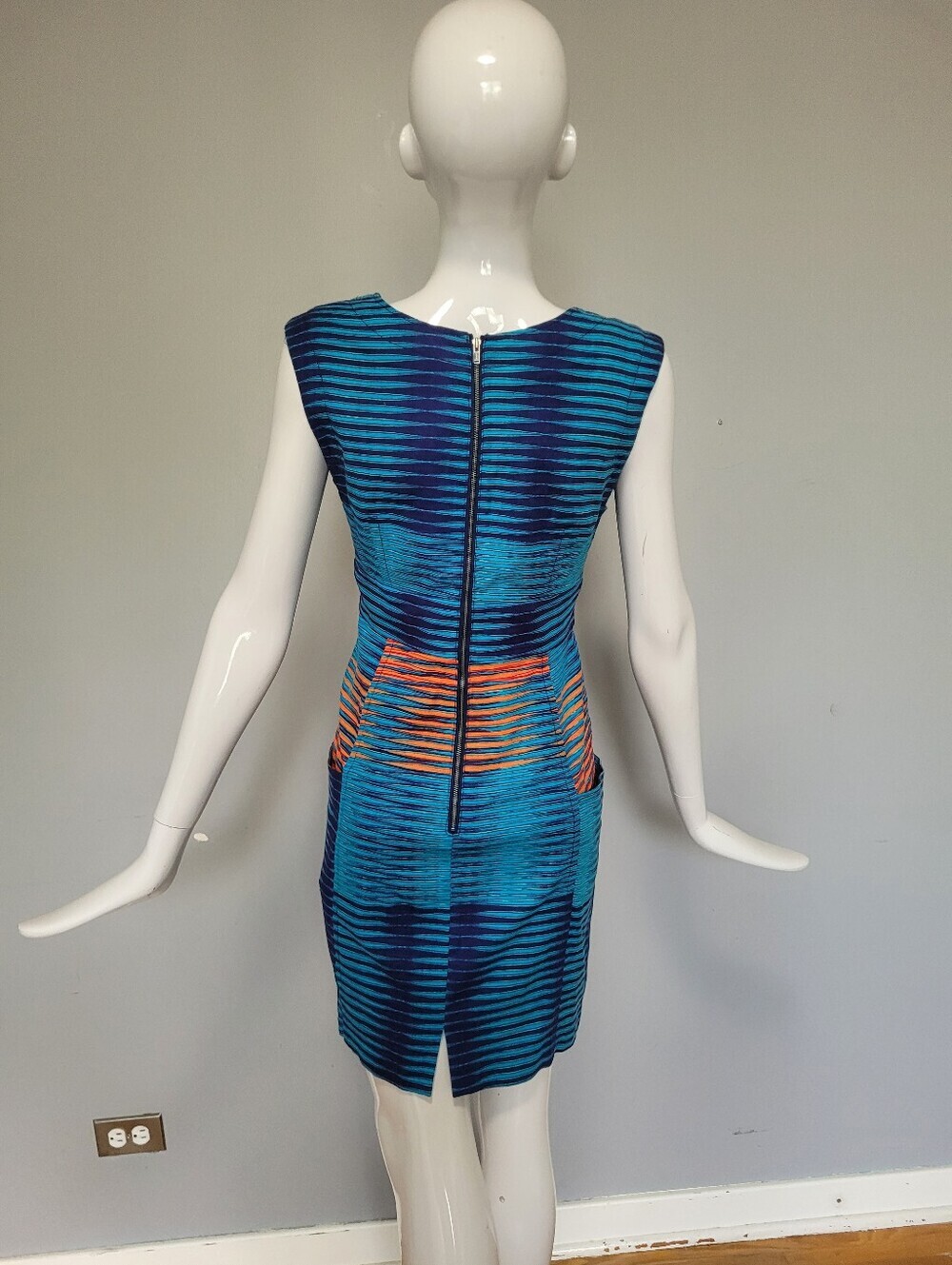 Anthropologie Plenty By Tracy Reese Striped V-Neck Mini Sheath Dress, Sz 8 - Picture 4 of 8
